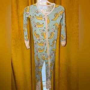 Little Sleepies Banana Print Zippy 12/18+ freebie